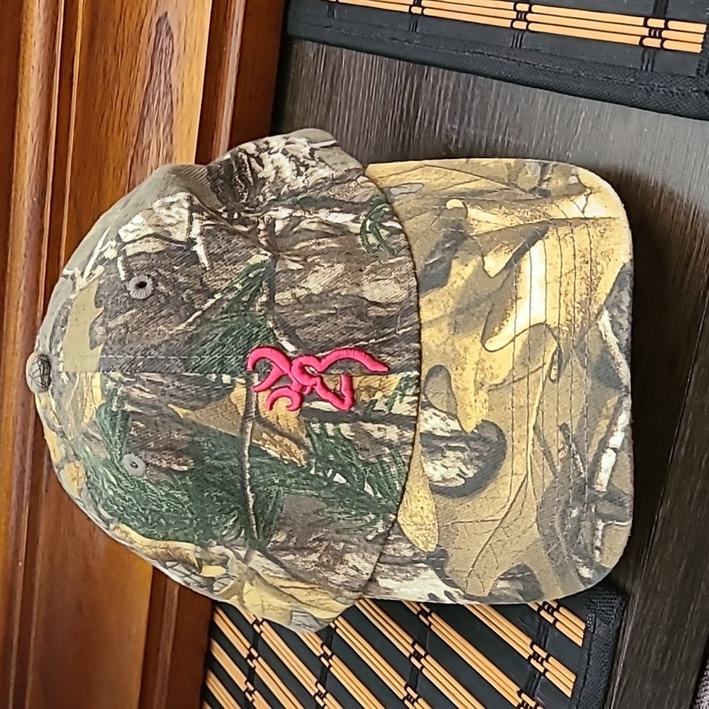 Browning for her camo hat